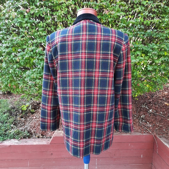 Vintage Y2K Tartan Plaid Wool and Velvet Collar Blazer Winter Classic - Picture 6 of 11